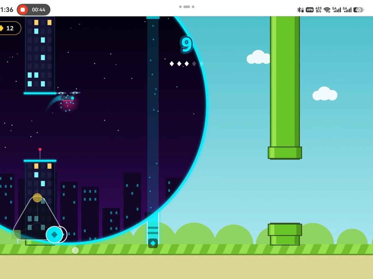 Play 像素鸟-裂界 - Free Arcade game online
